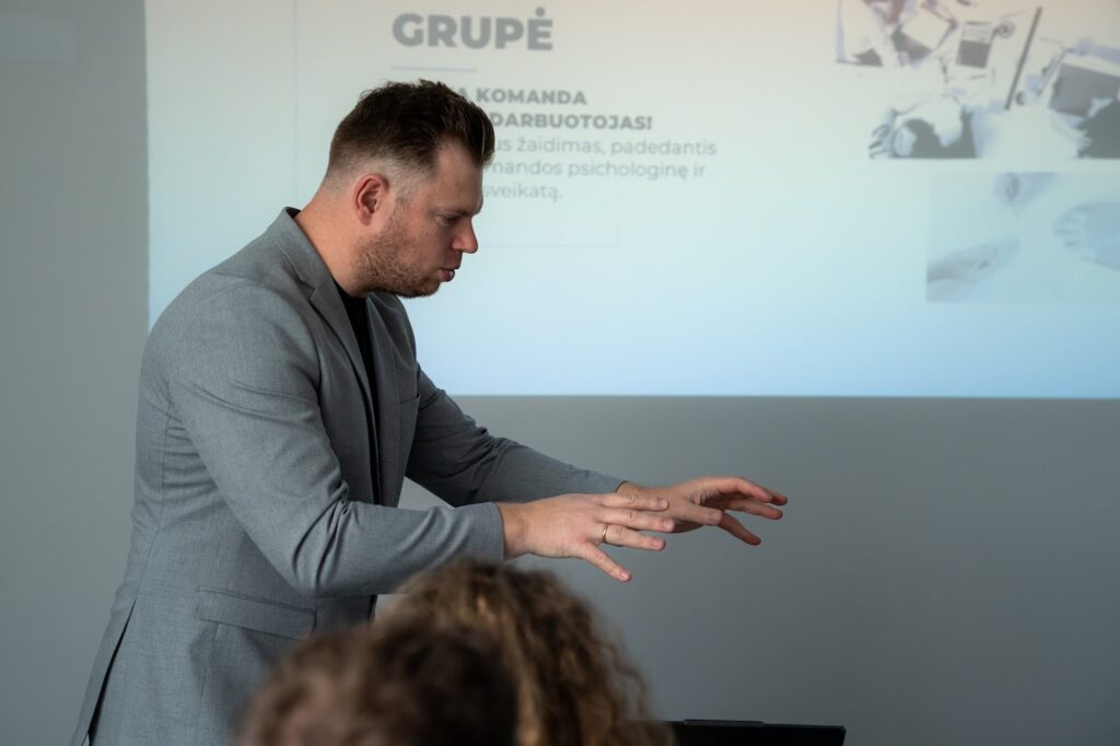 Interaktyvūs fokus grupės žaidimo mokymai
